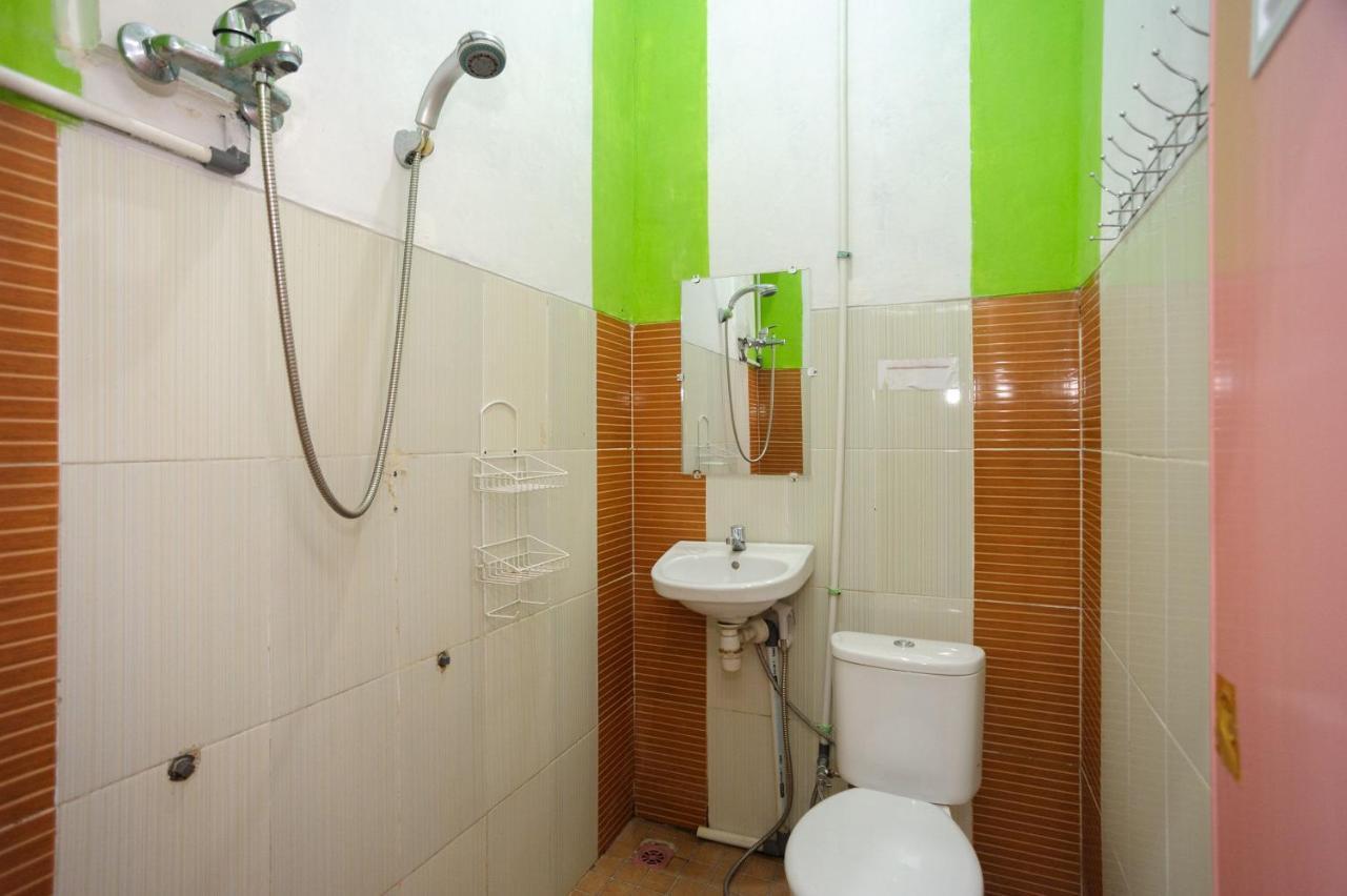 Hotel Reddoorz Syariah Near Rs Advent Bandar Lampung Zewnętrze zdjęcie
