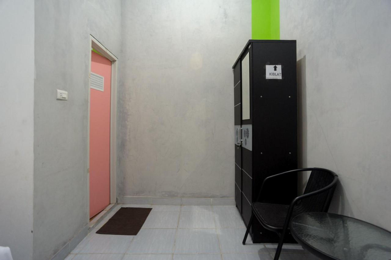Hotel Reddoorz Syariah Near Rs Advent Bandar Lampung Zewnętrze zdjęcie